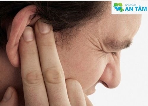 Ù tai là một biểu hiện thường gặp của Ung thư vòm họng